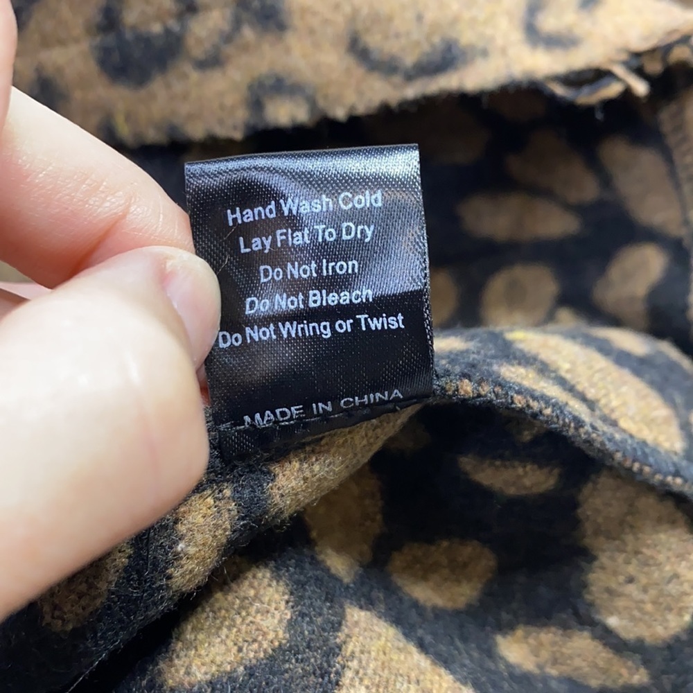 Pol Cheetah Print Button Up Jacket Size Large - image 5